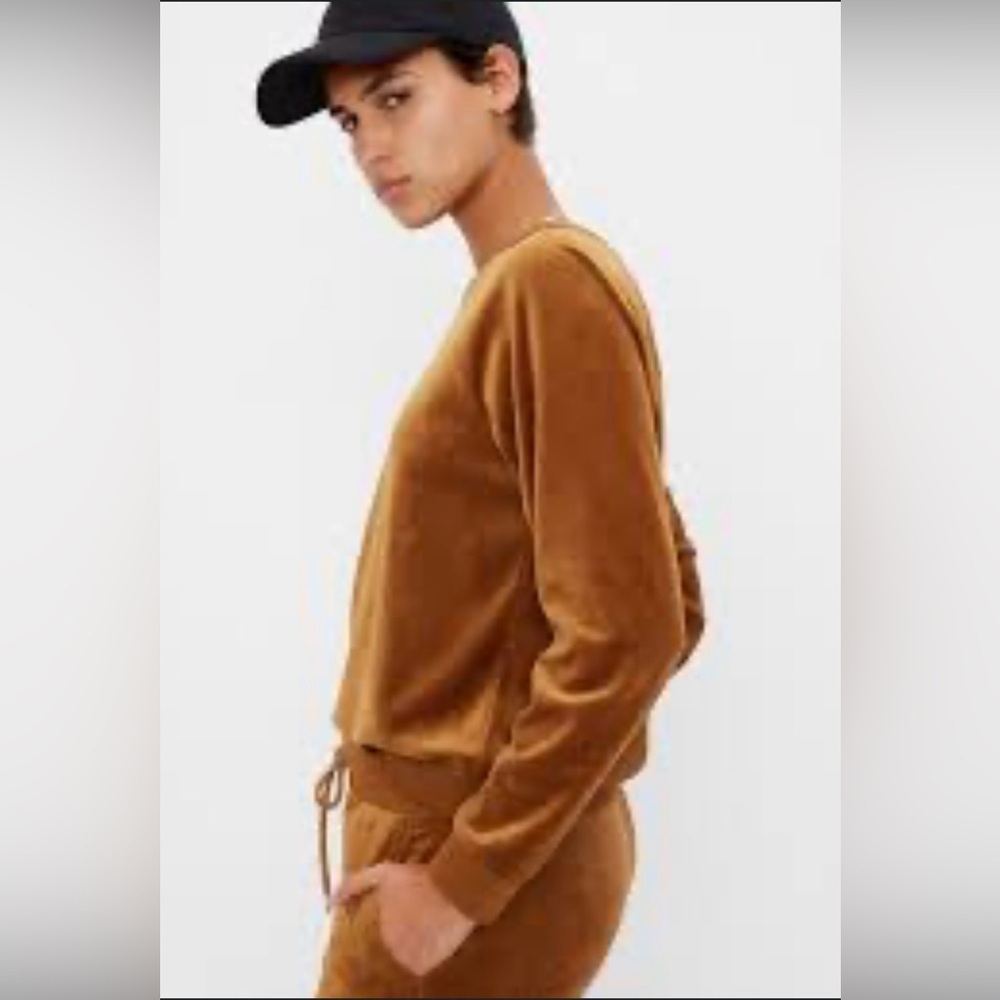 Gap Valour Sweatshirt